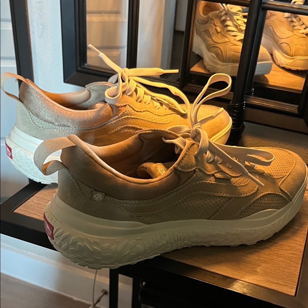 Vans Cream Sneakers with Red Logo